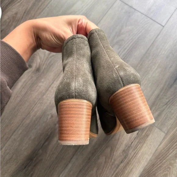 ALDO Women's Larissi Ankle Booties, Khaki, Suede, US10 - Picture 3 of 4